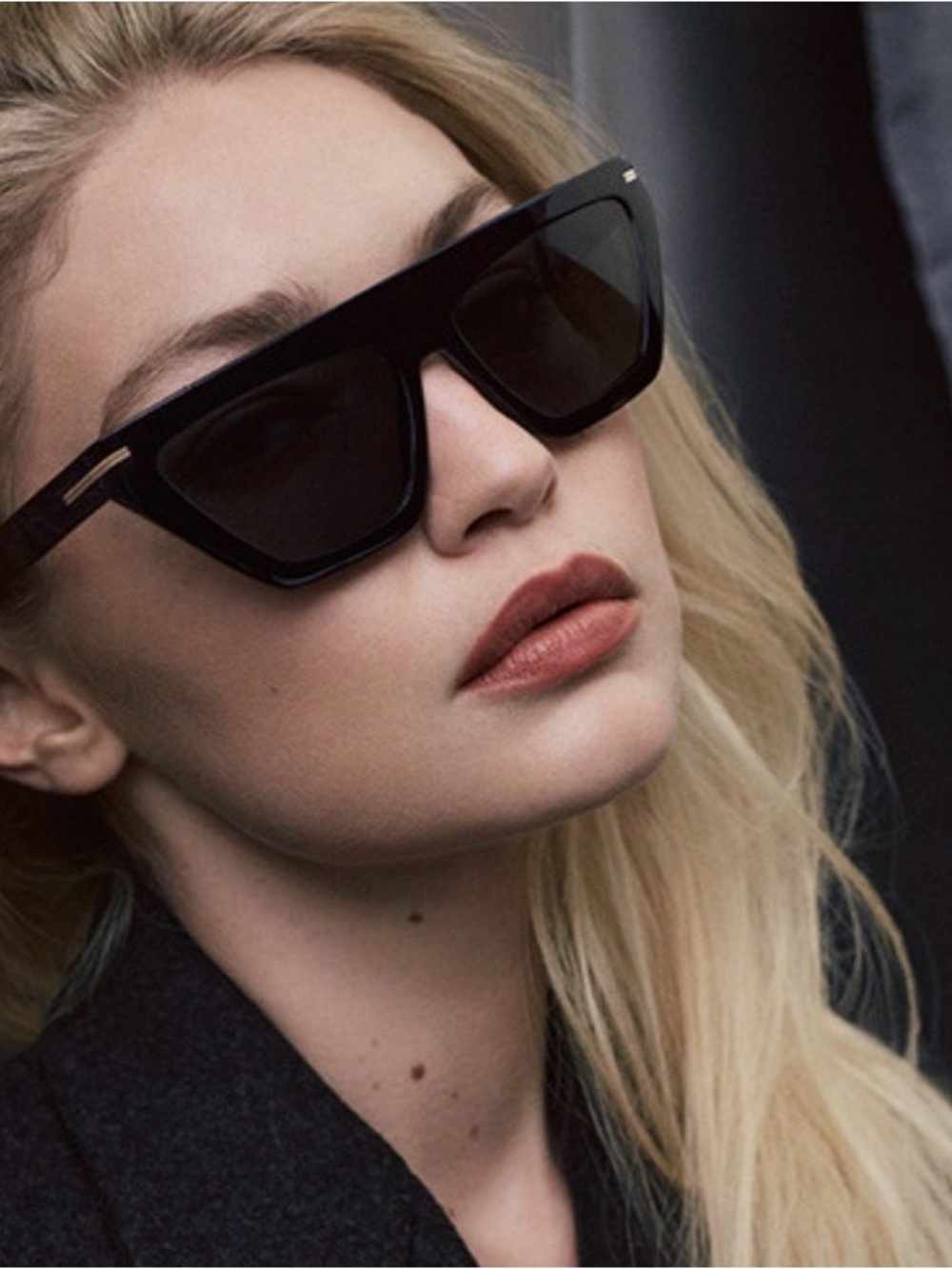 Boss Black Cat-Eye Sunglasses with Dark Lenses HUGO BOSS BOSS 1609/S 807